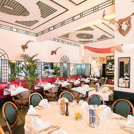 Hotel Au Repos Des Chasseurs Auderghem Bagian luar foto